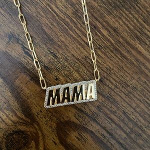 NWOT Gold ‘MAMA’ Chain Necklace with Rhinestones
